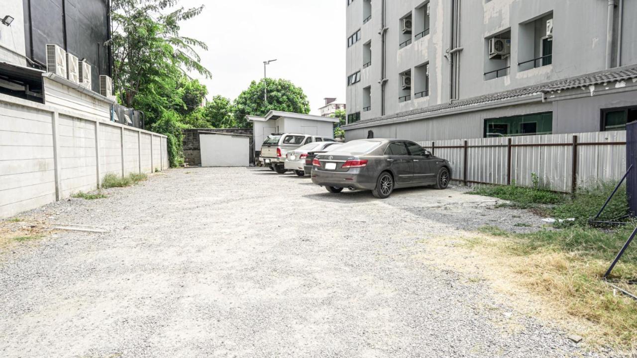 Roomquest Bangkok Don Mueang Airport Ngoại thất bức ảnh