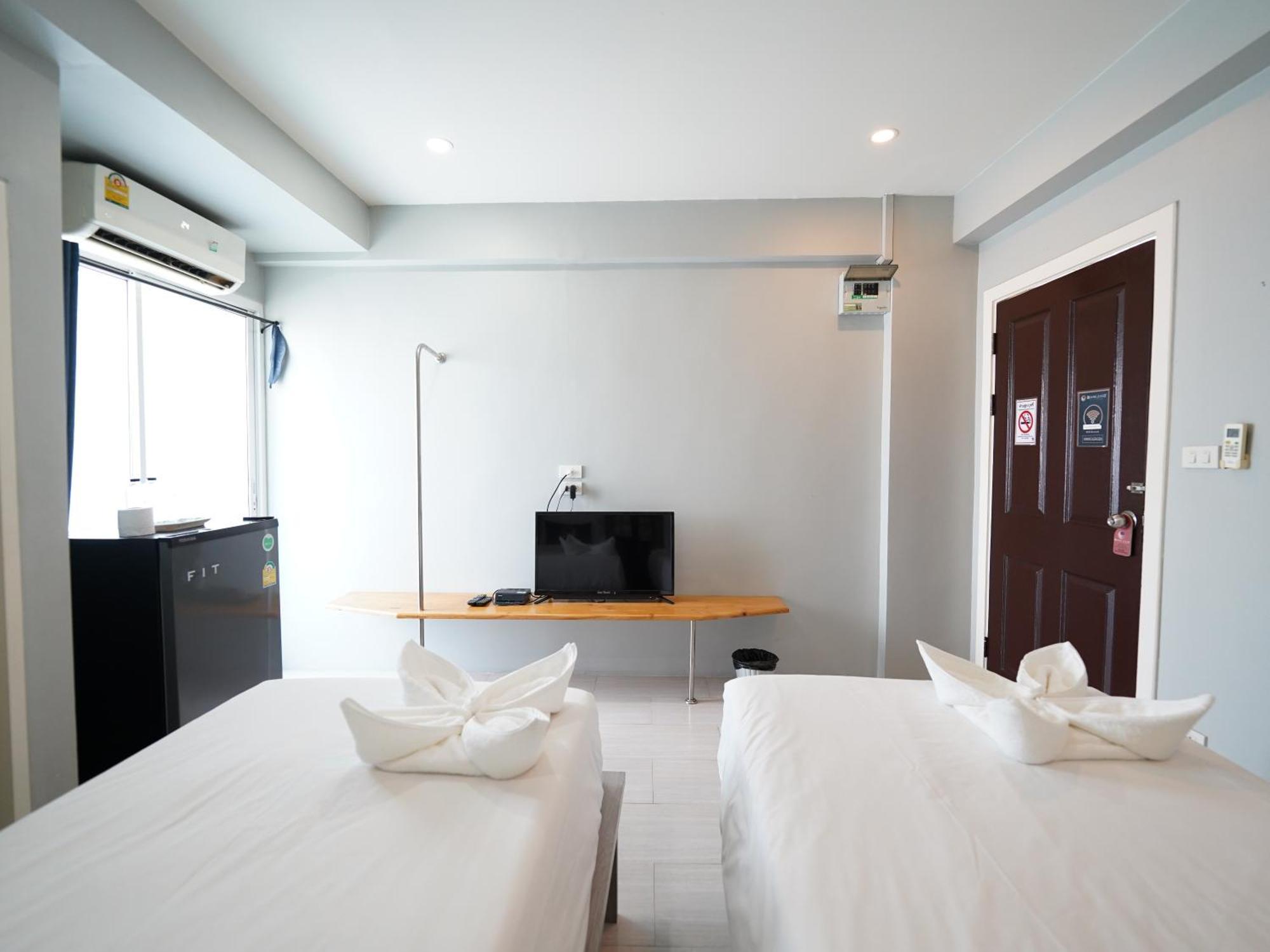 Roomquest Bangkok Don Mueang Airport Phòng bức ảnh