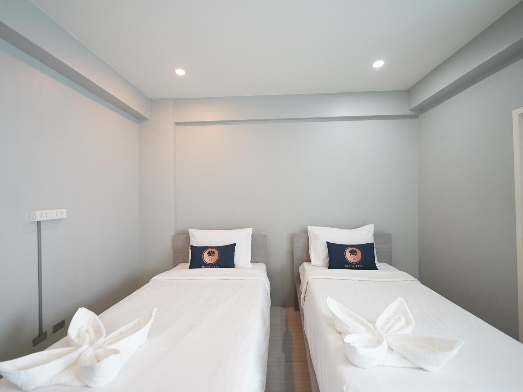 Roomquest Bangkok Don Mueang Airport Phòng bức ảnh